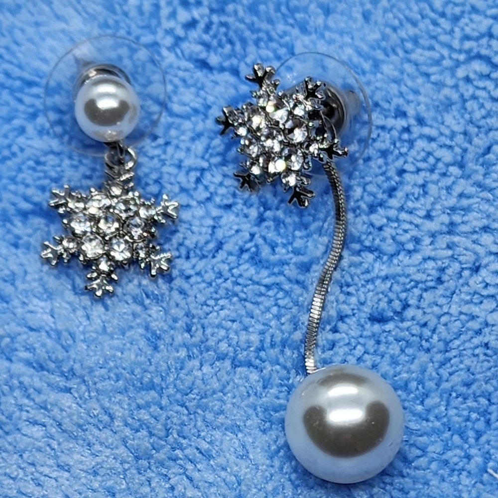 Sterling Silver Sparkling Earrings
